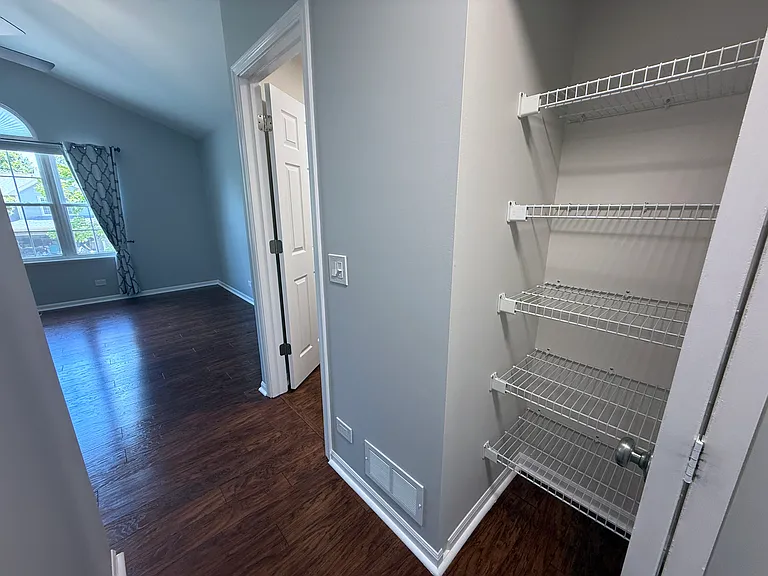 884 Dandridge Ct — Photo 18