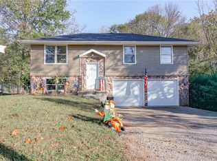 3465 McVey Rd, Sedalia, MO 65301