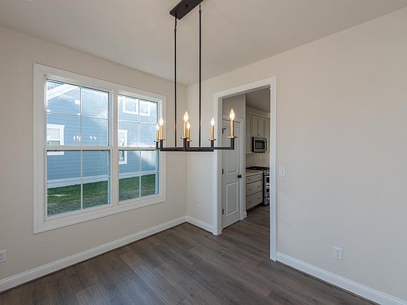 5th image of 413 Saint Andrews