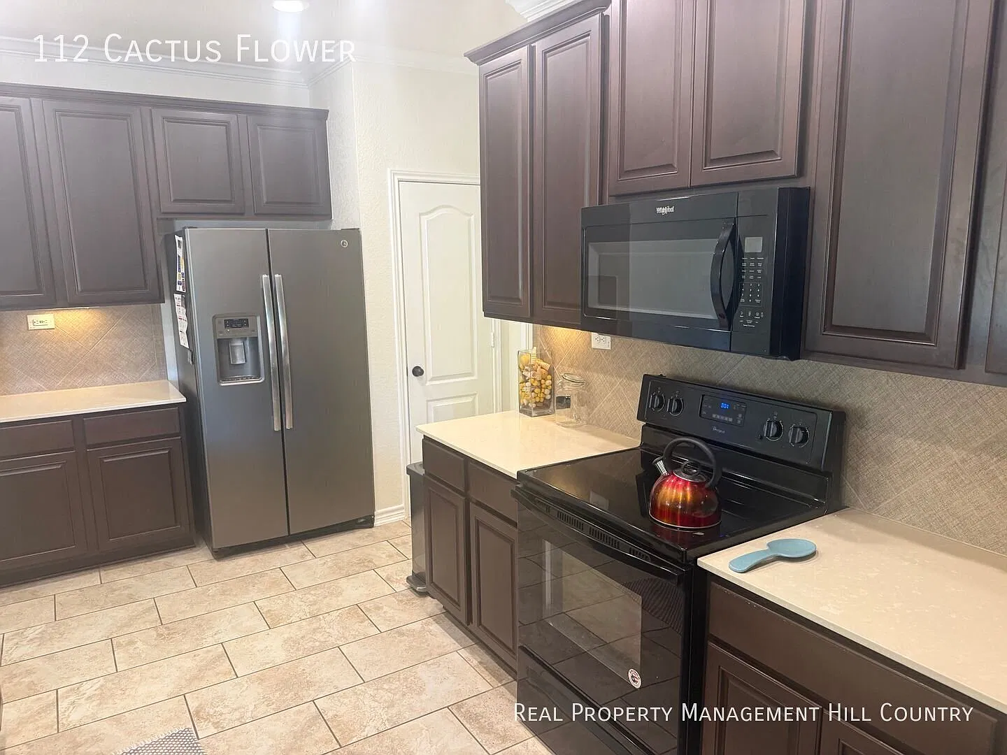 4-Bed 2.5-Bath Move-In Ready in Herff Ranch — Photo 3