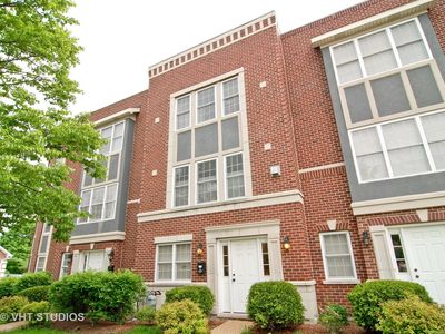 315 E Burlington St APT C, Riverside, IL, 60546