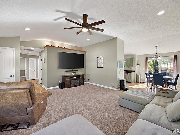 5th image of 20990 Hideaway Ln