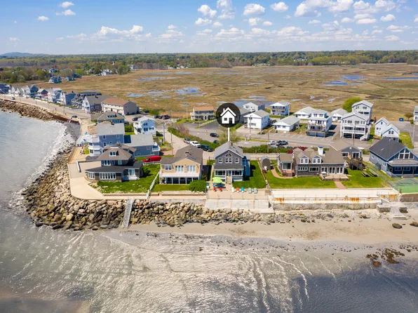 22 Gold Ribbon Dr, Wells, ME 04090