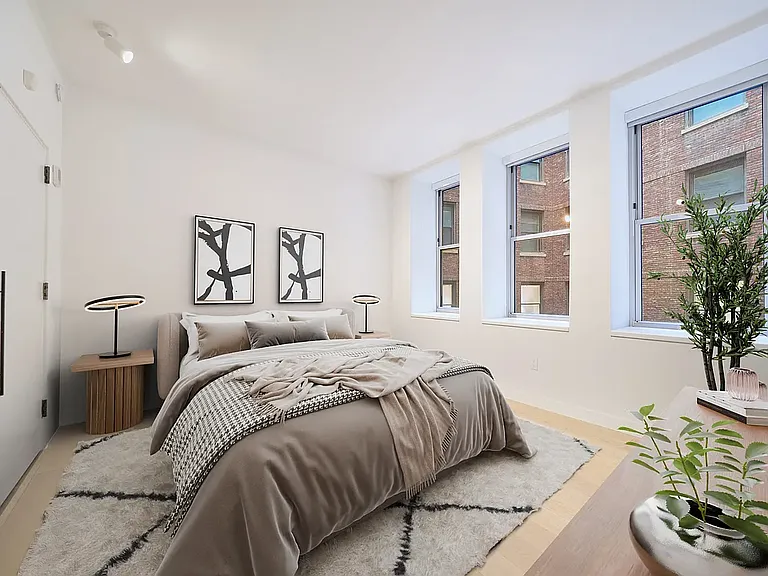 84 William St #408 — Photo 2