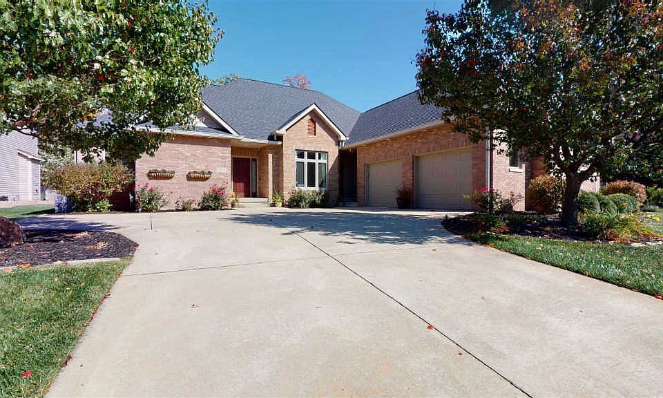 1st image of 1592 Sandstone Ct W