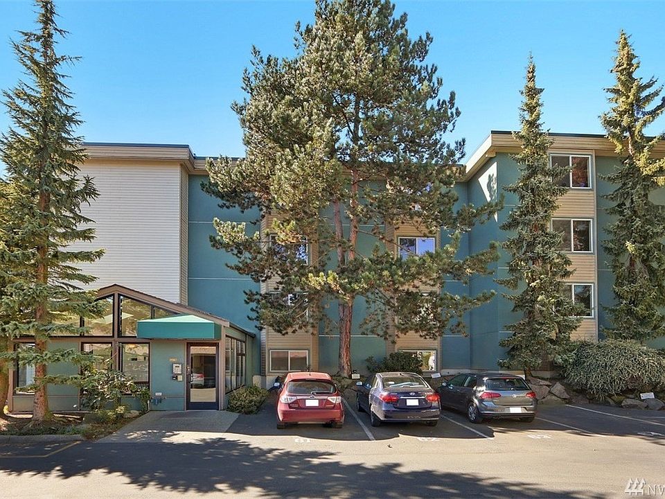 1st image of 2210 NE 92nd St APT 404
