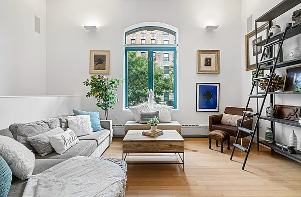 Sold by Compass | media 6