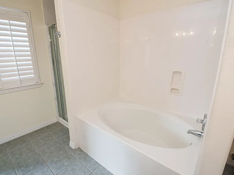 13646 Garden Grove Ct — Photo 18