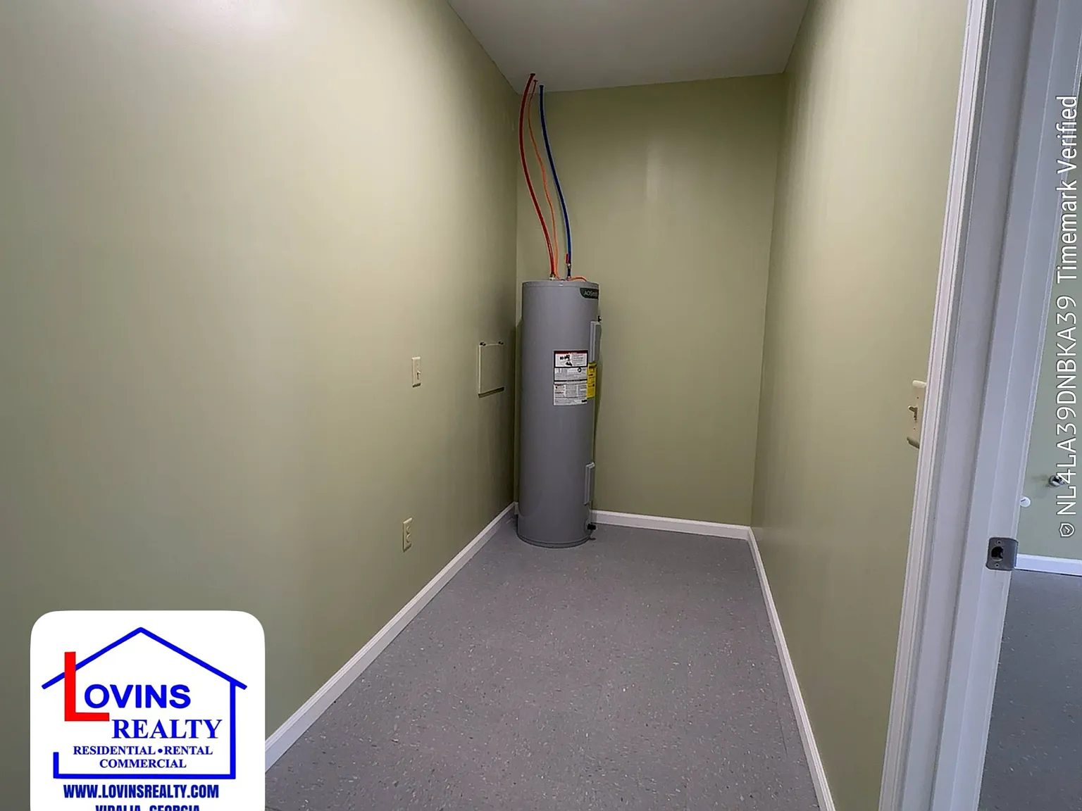 Davis - 207 McIntosh Street - A2 — Photo 2