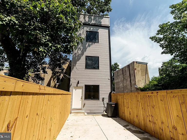 3608 Melon St #1 — Photo 24