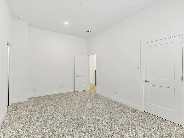 12754 Grayson County Dr — Photo 23