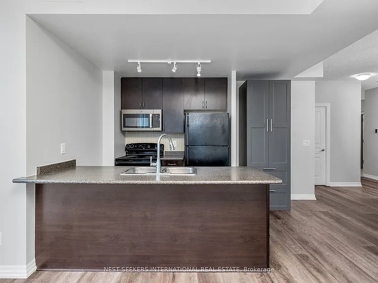 223 Webb Dr #911 — Photo 8