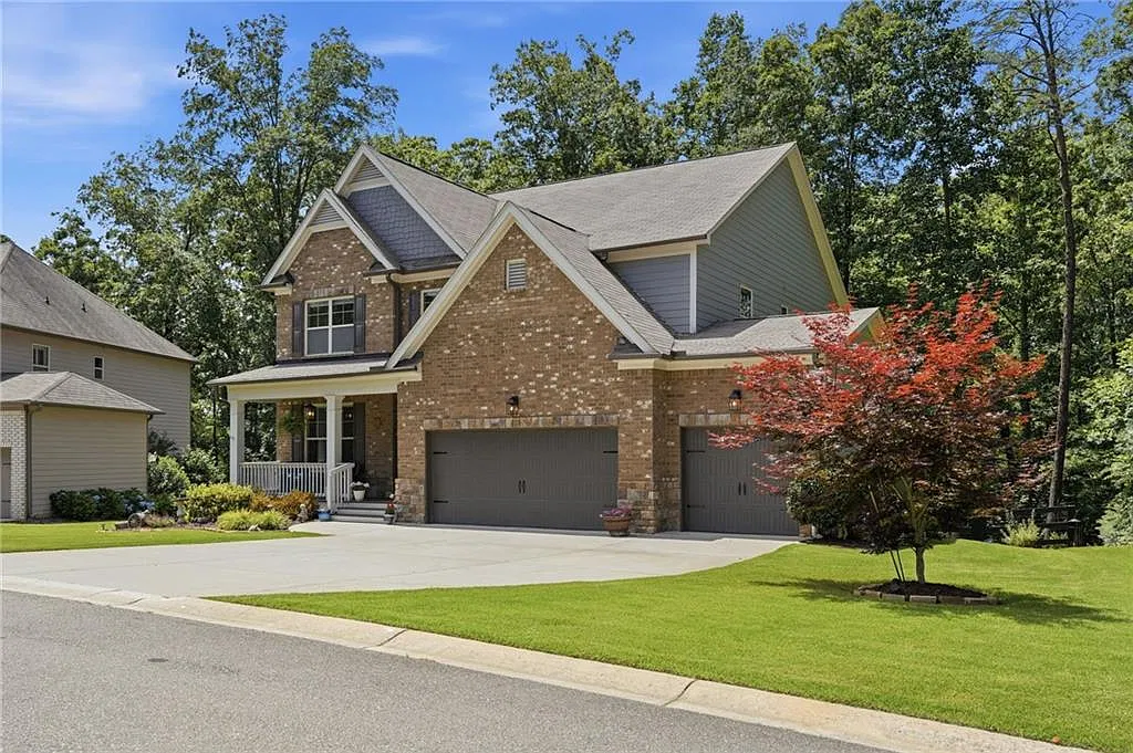 5 bed, 4.0 bath, 4511 sqft, $3,500 — Photo 3