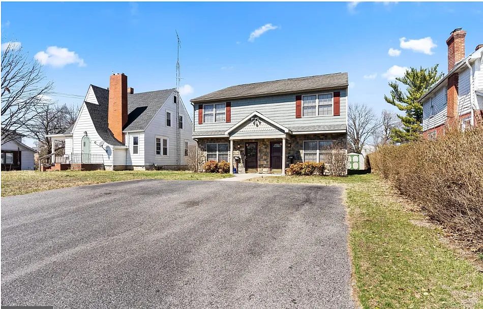 Building Photo - 1529 Sherman Ave #1