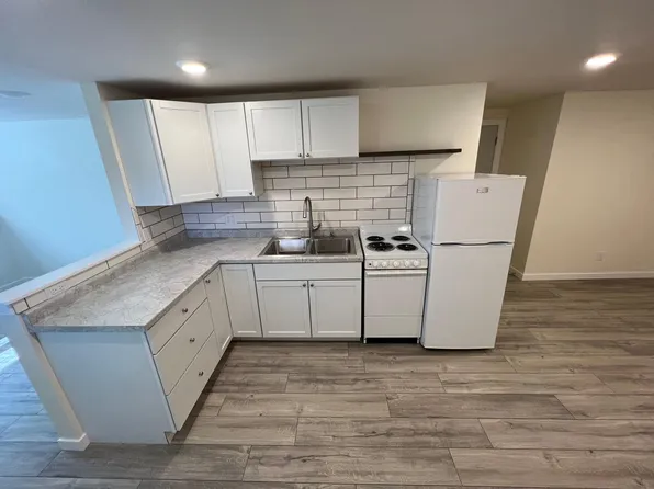 6118 Strathmore Ln, Madison, WI 53711