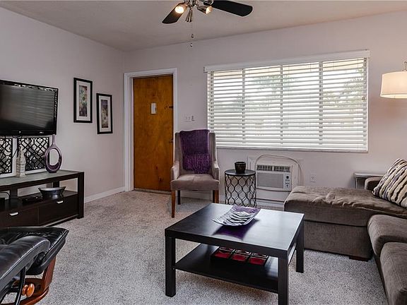 5th image of 13150 Kings Point Dr APT 15C