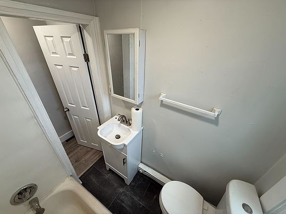 4th image of 1303 W 5th St #1
