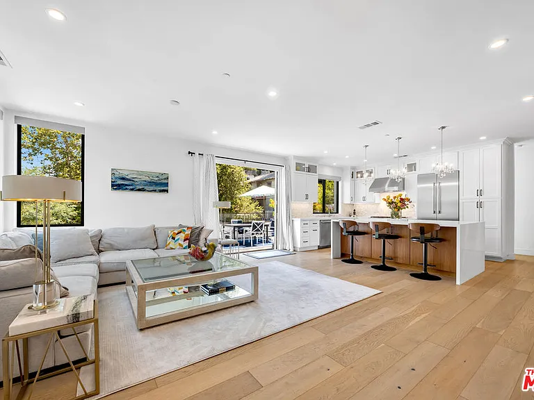 4841 Minden Pl — Photo 10