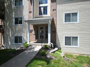 27 Rio Grande Cir APT 11, Florence, KY 41042