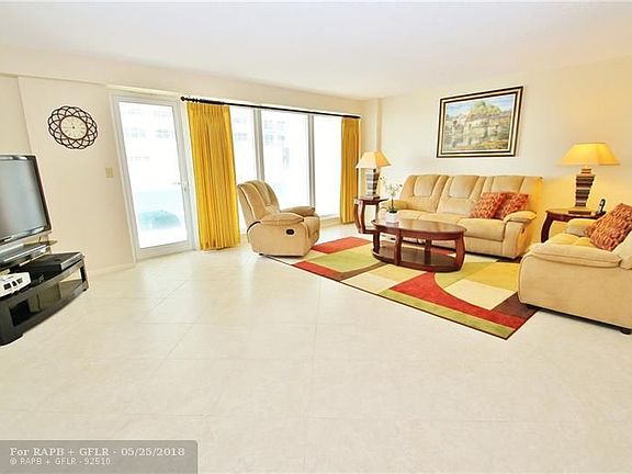 5th image of 3430 Galt Ocean Dr APT 208