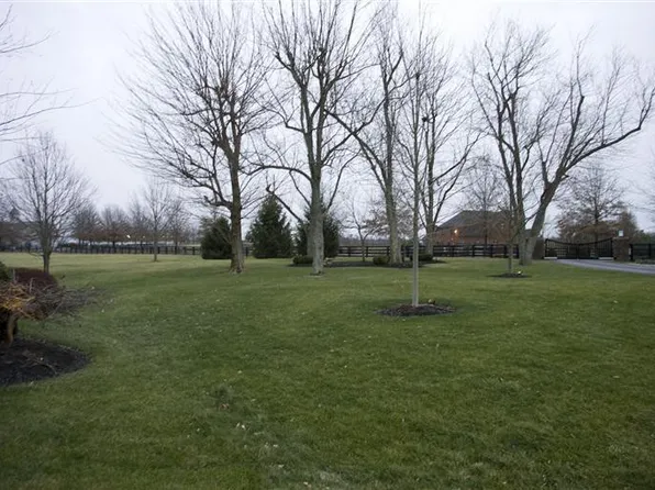1201 Bel Mar Ln, Lexington, KY 40515