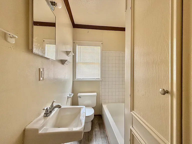 418 S Spring Ave — Photo 15
