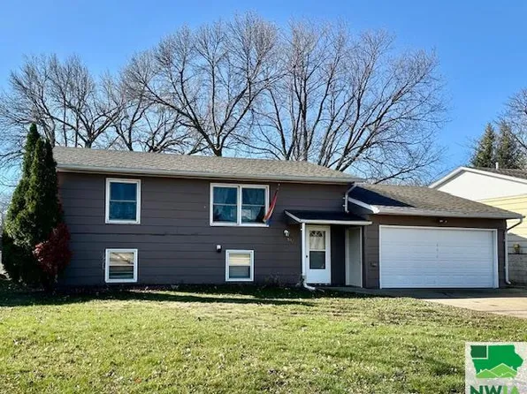 510 W Dartmouth St, Vermillion, SD 57069
