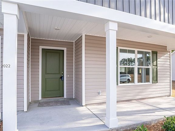 2nd image of 12 Teal Bluff Ct