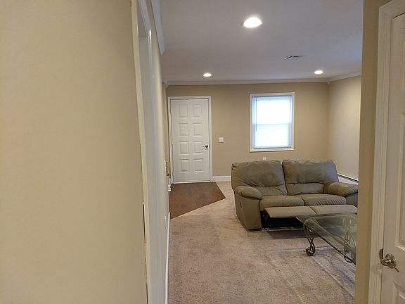 2nd image of 11 Portsmouth Dr