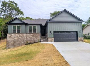 1 Darten Cir, Bella Vista, AR 72714