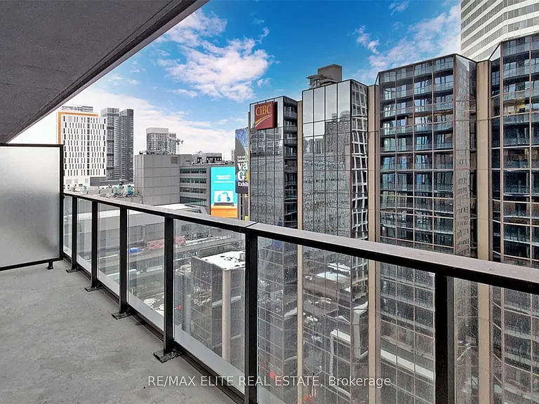 20 Edward St #1307 — Photo 34