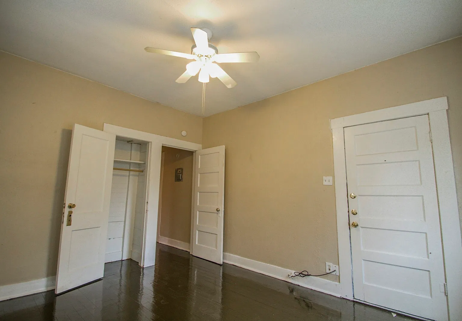 1727 Nolan Street — Photo 3