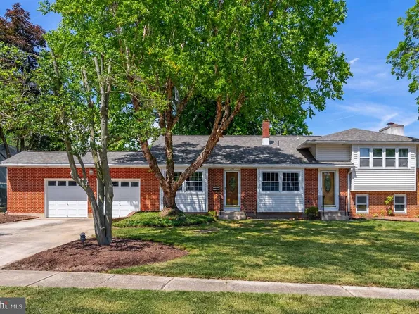 428 Wedgewood Dr, Turnersville, NJ 08012