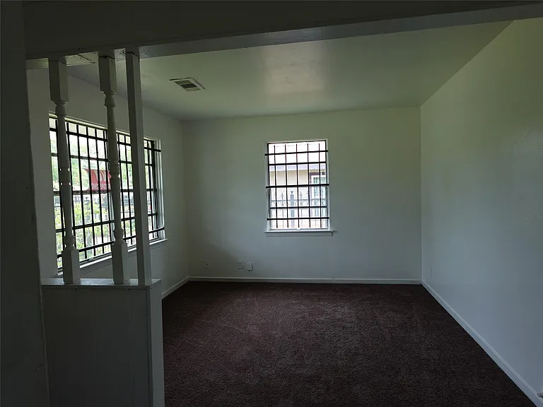 8022 Woodlyn Rd — Photo 2