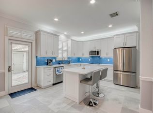 8042 Murano Cir, Palm Beach Gardens, FL 33418