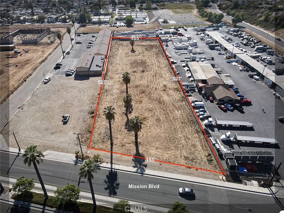 2nd image of 6452 Mission Blvd #1