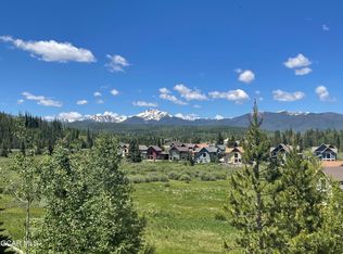 39 Cozens Pointe Circle #B202, Fraser, CO 80442