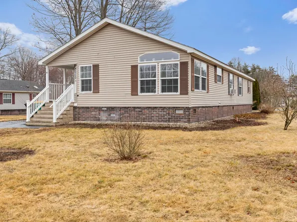 38 Sagebrush Drive, Rochester, NH 03839