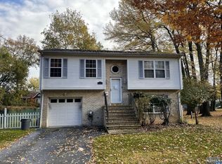 1243 Lorraine Ave, Teaneck, NJ 07666