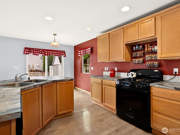 3rd image of 1818 190th St Ct E
