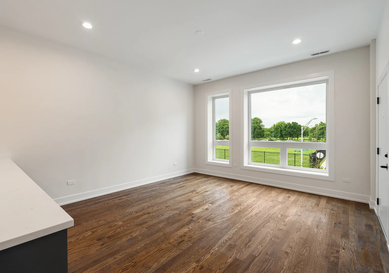 3 bed, $2,900 — Photo 4