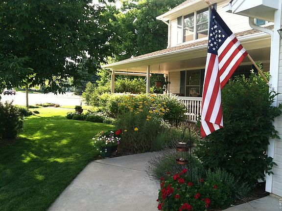 3rd image of 2881 Kiowa Dr