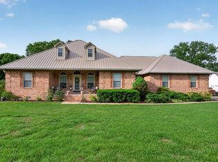 271 Hearthstone Dr, Sparta, TN 38583