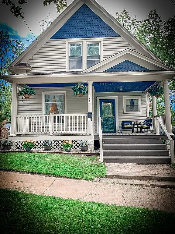 120 Millview Ave photo 1