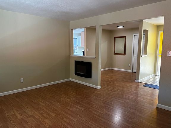 4th image of 515 Nancy Cir