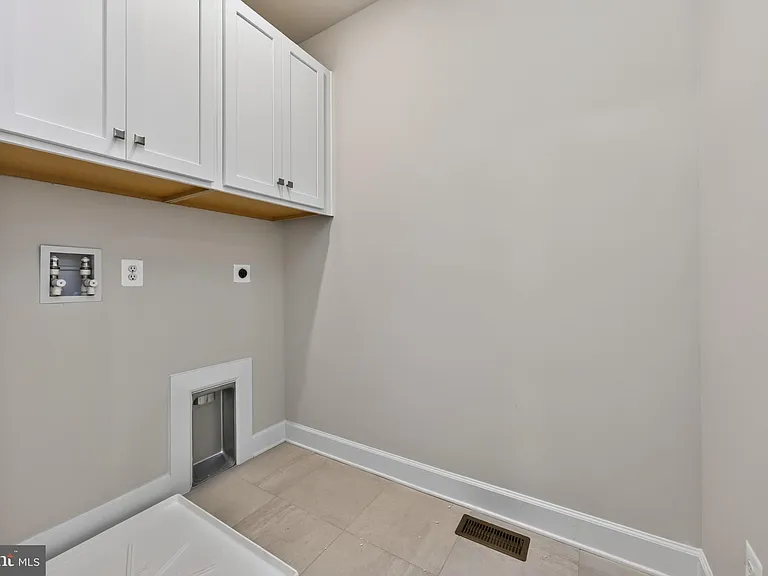 1422 Gilray Dr — Photo 27
