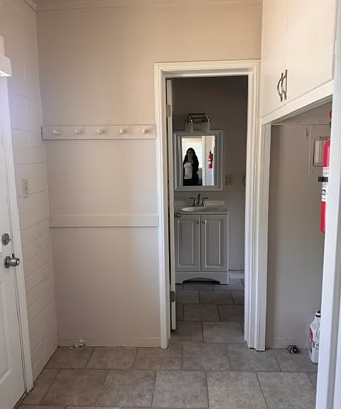842 Magnolia St — Photo 8