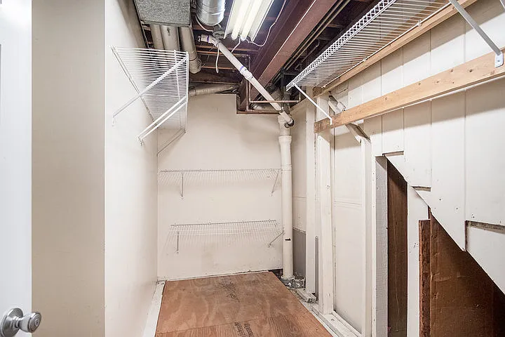 130 Plymouth Ave NE — Photo 34