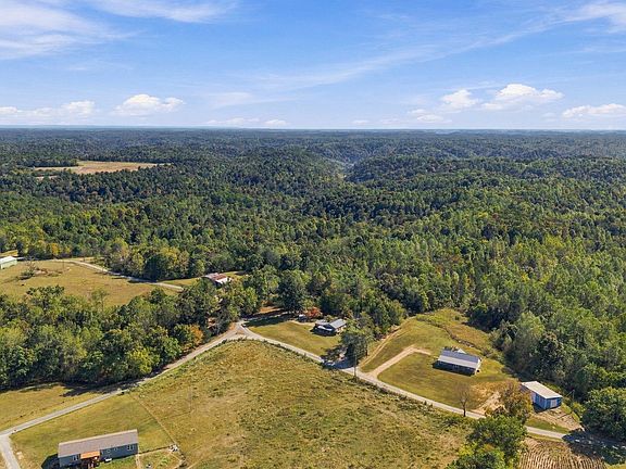 3rd image of 60 Hance Hollow Rd