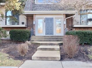 104 E Bailey Rd APT L, Naperville, IL 60565